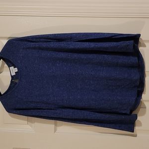 Long sleeves Junior’s Old Navy top (size Junior’s XXL)